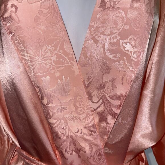 Victoria’s Secret Vintage Gold Label Peach Satin Short Robe Kimono O/S 54" Bust - Picture 2 of 8